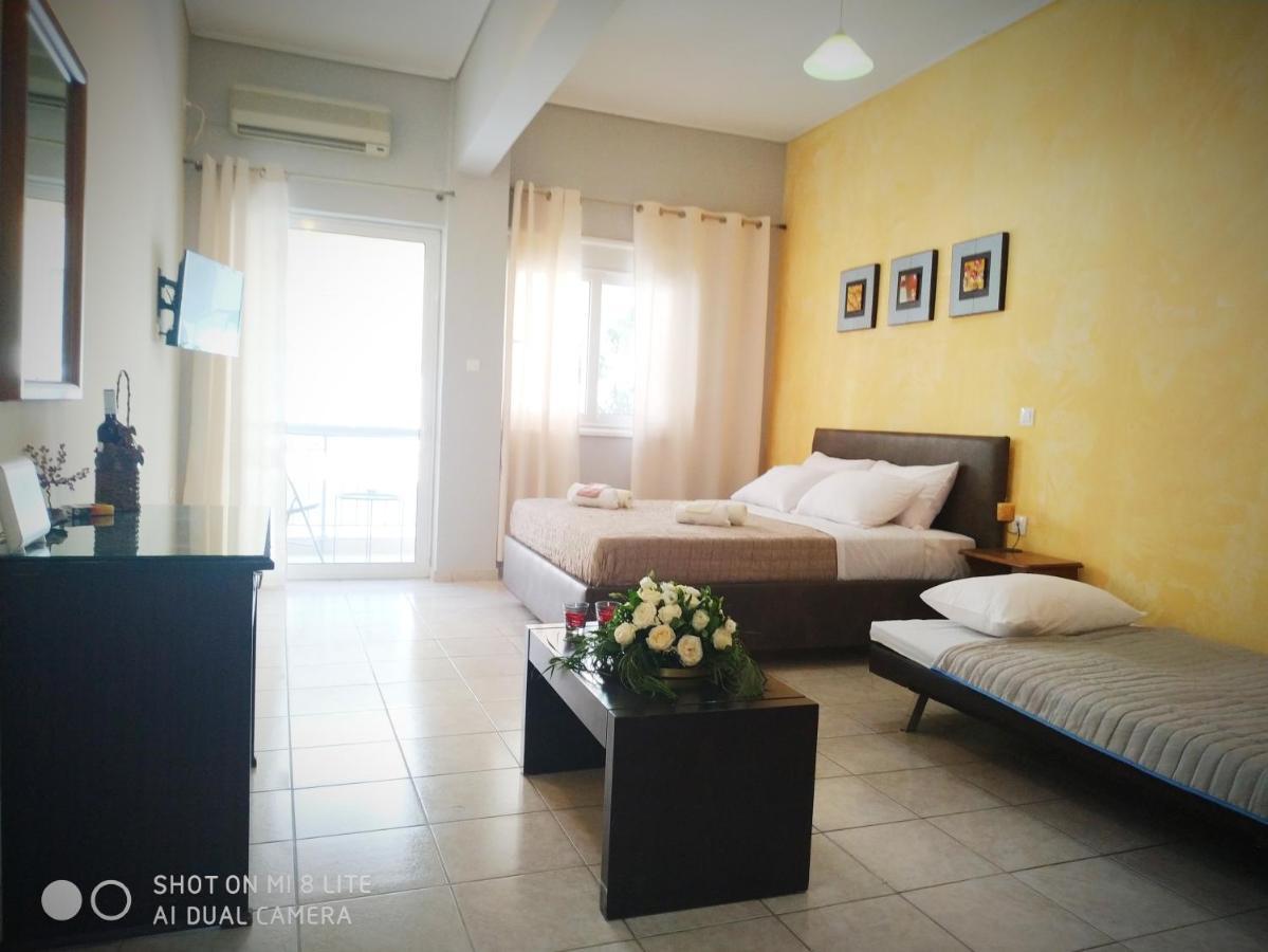 Oscar Studio Kalamata City Centre ภายนอก รูปภาพ