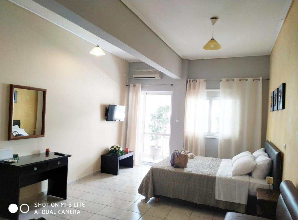 Oscar Studio Kalamata City Centre ภายนอก รูปภาพ