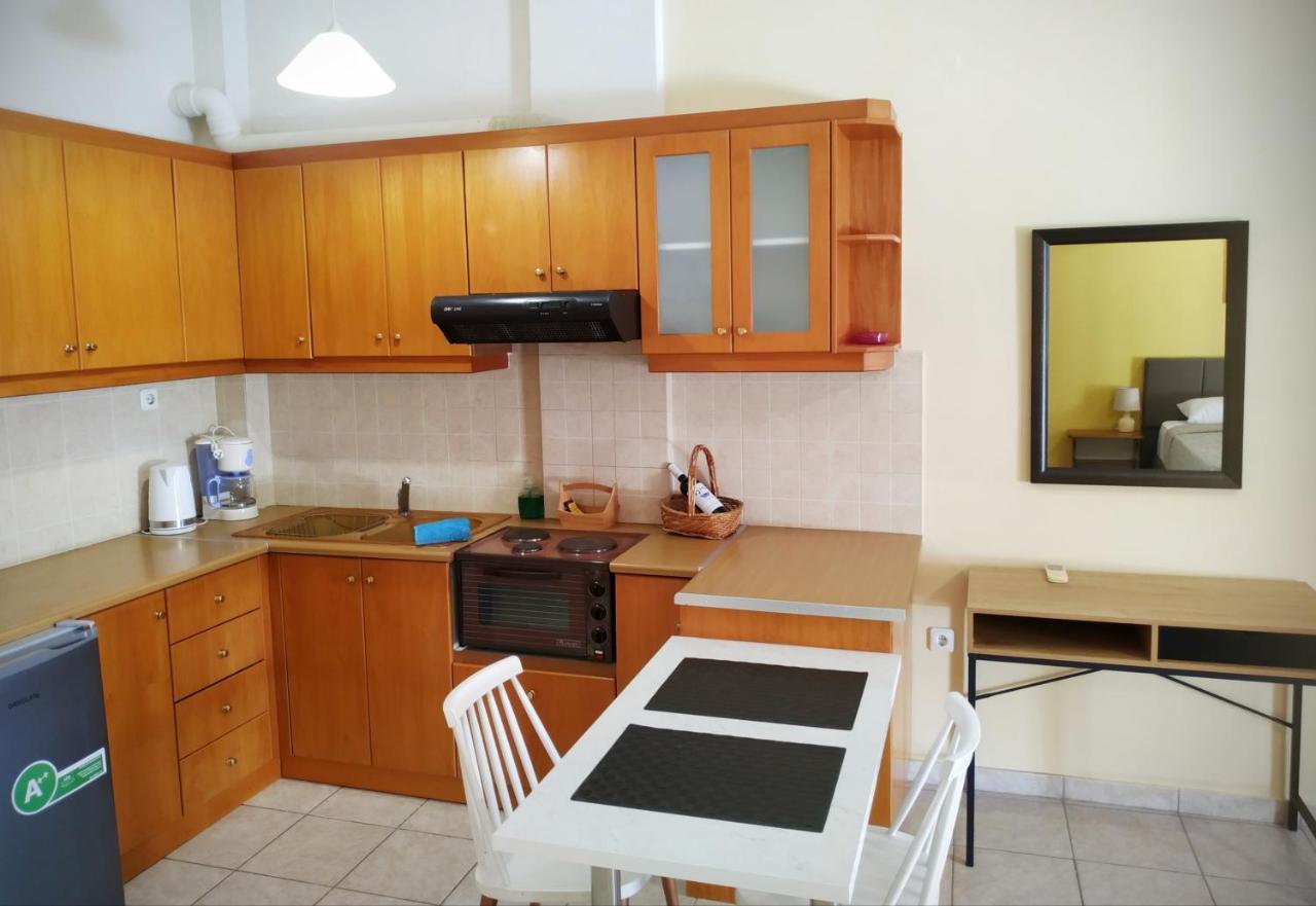 Oscar Studio Kalamata City Centre ภายนอก รูปภาพ