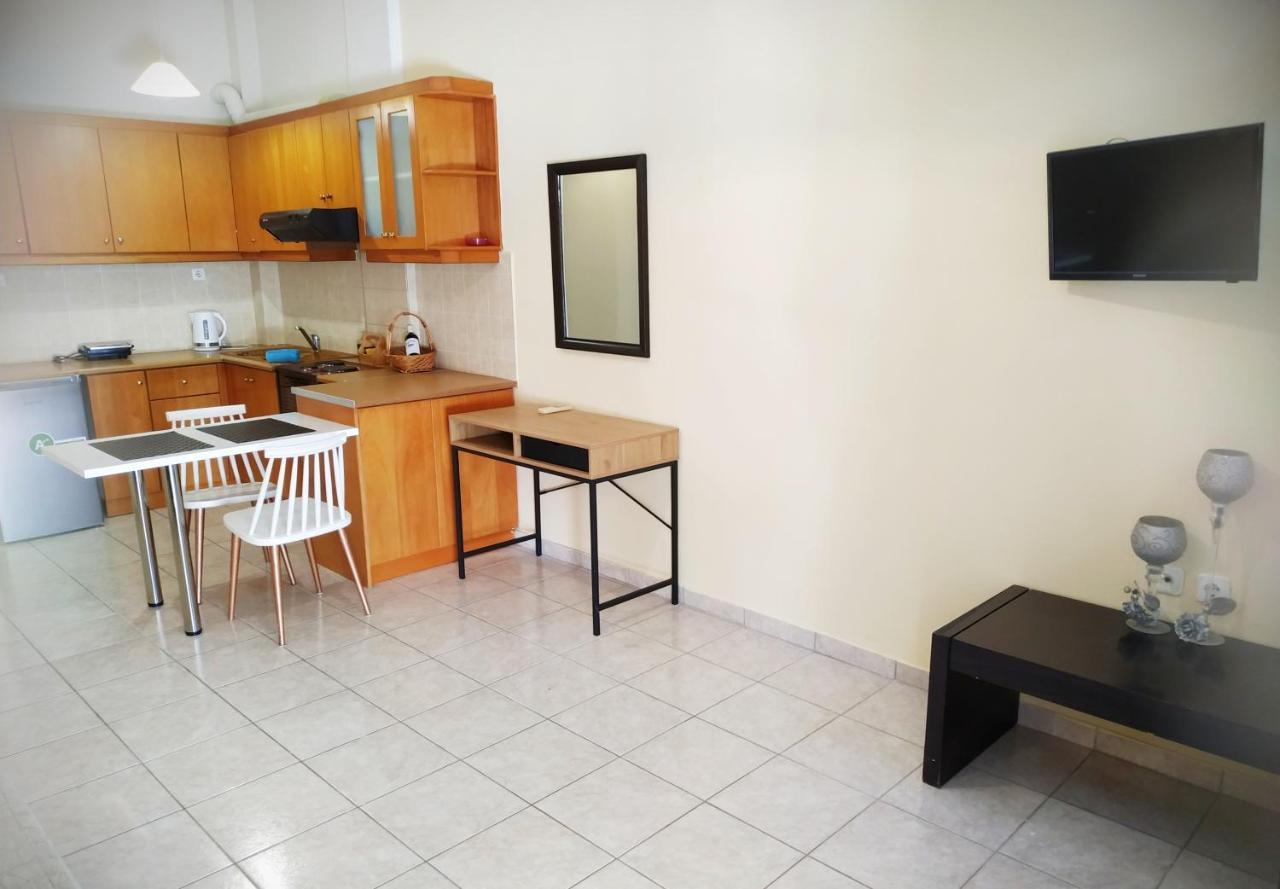 Oscar Studio Kalamata City Centre ภายนอก รูปภาพ