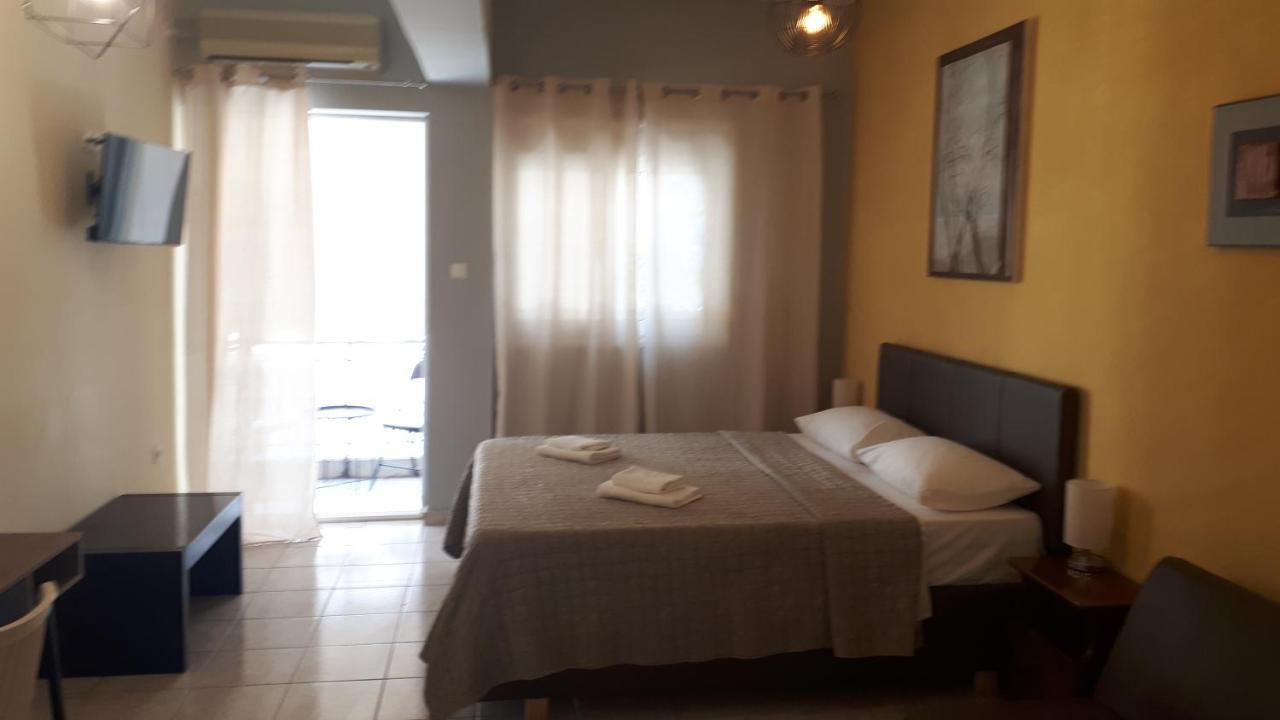 Oscar Studio Kalamata City Centre ภายนอก รูปภาพ